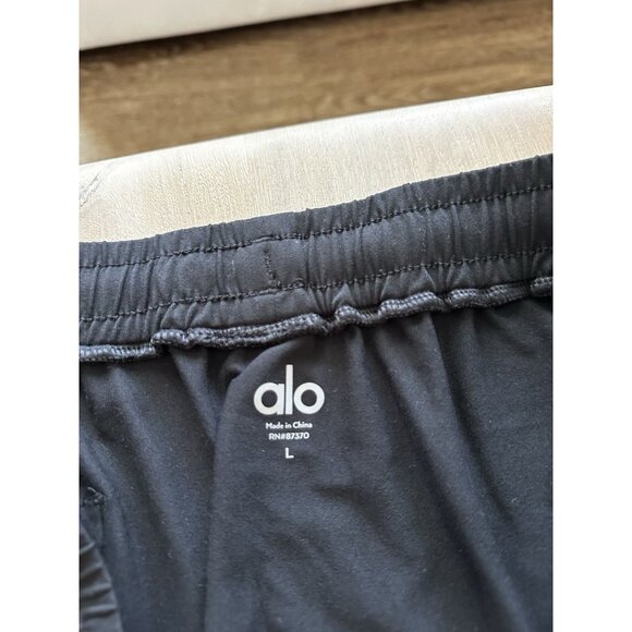 Alo Yoga Men's Conquer Revitalize Pants in Black Size Large - Picture 5 of 9